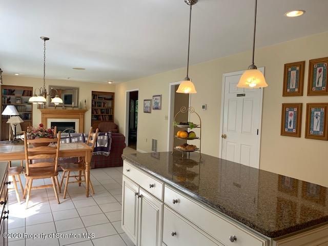 2808 Scranton Carbondale Hwy, Blakely, PA 18447